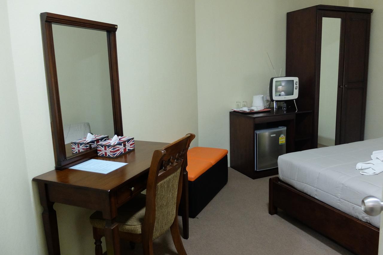 Tawanwarn Hotel Krabi Bagian luar foto