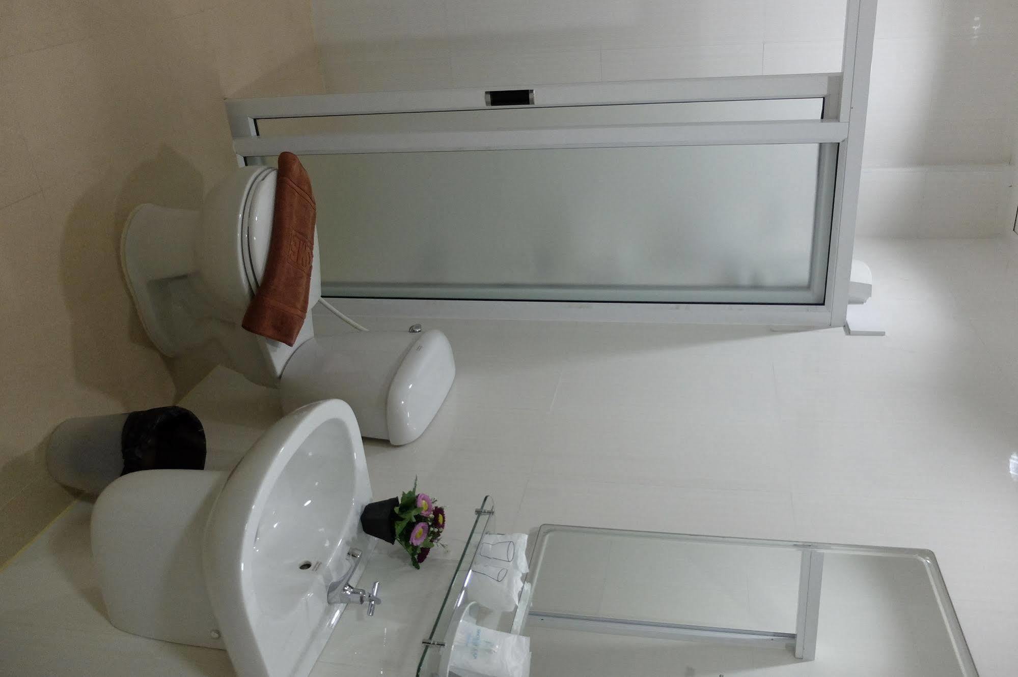 Tawanwarn Hotel Krabi Bagian luar foto